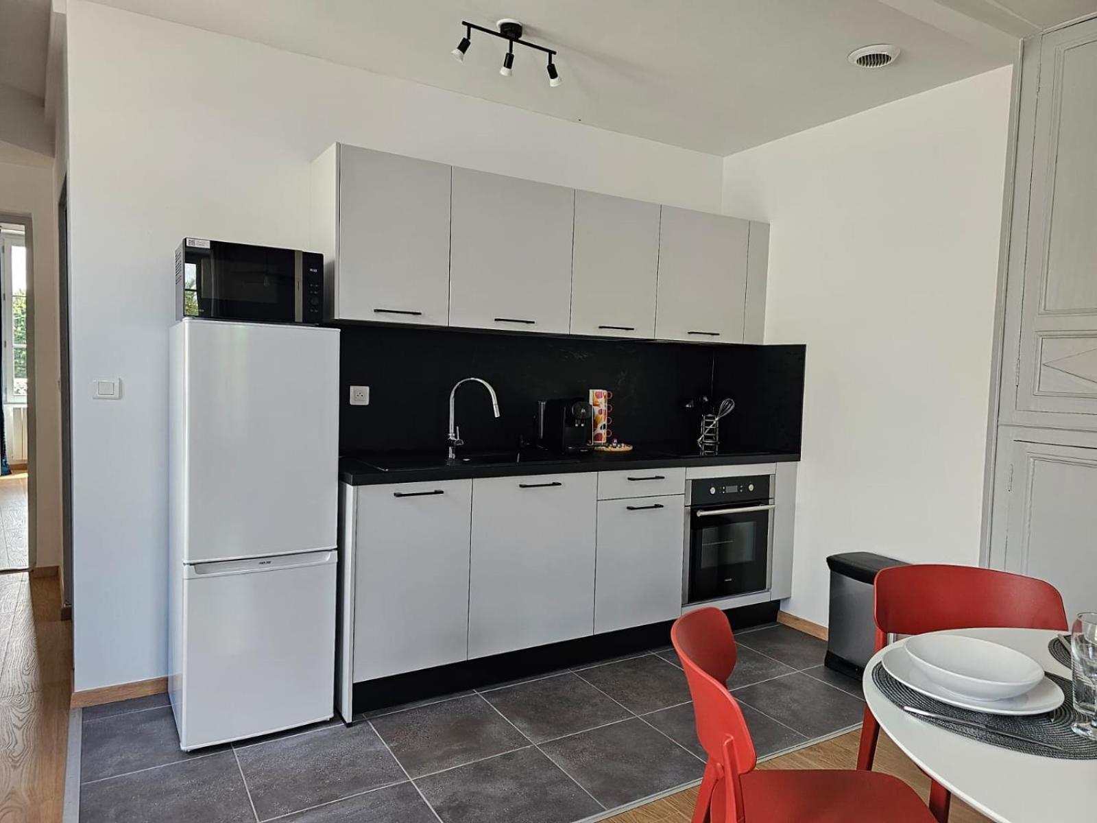 Aux'Cerfs - A Deux Pas De L'Abbaye Apartment Auxerre Bagian luar foto