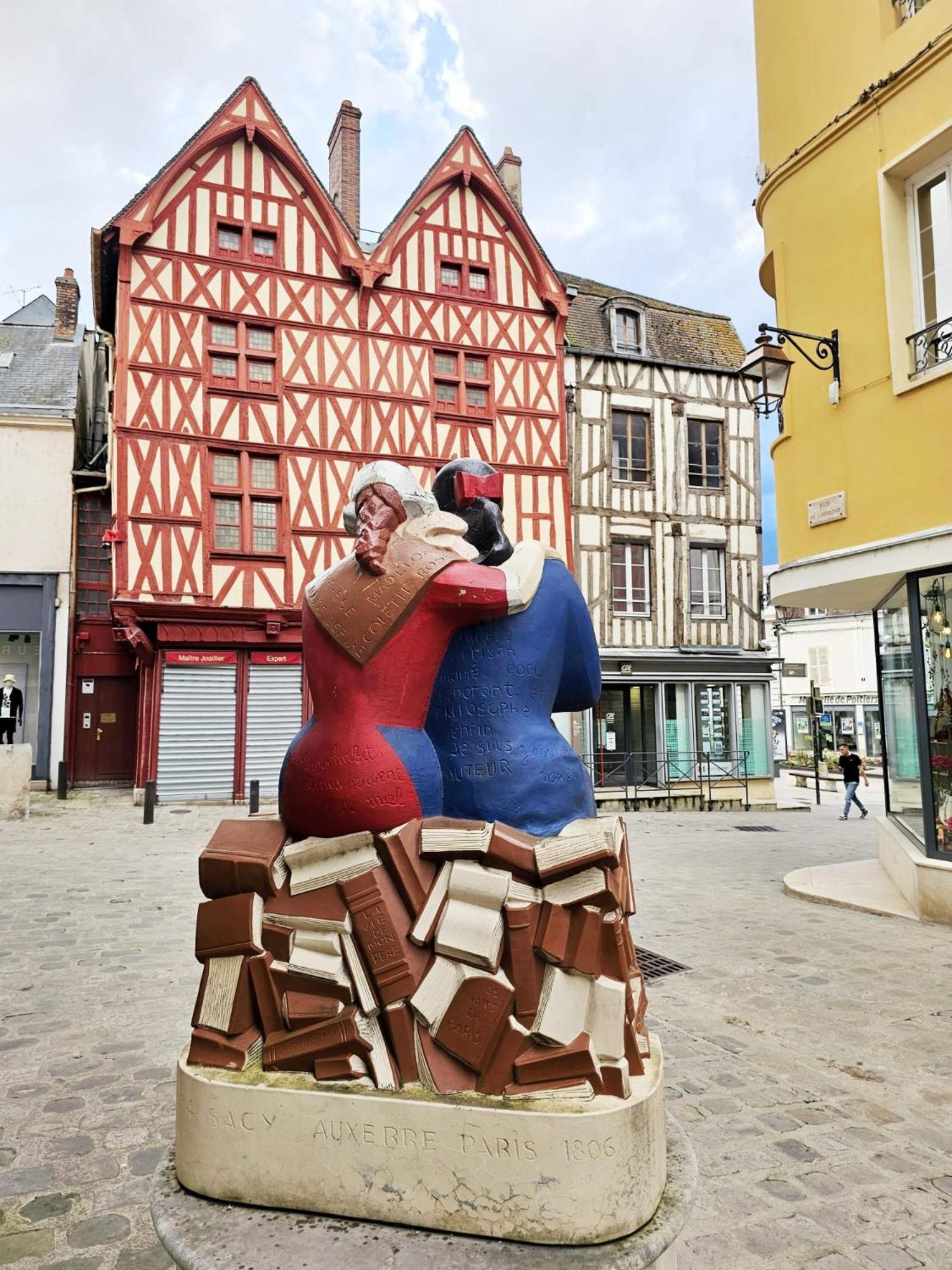 Aux'Cerfs - A Deux Pas De L'Abbaye Apartment Auxerre Bagian luar foto